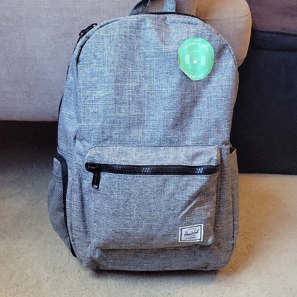 NWT Herschel Supply Co. Sprout Diaper Backpack With Changing Mat